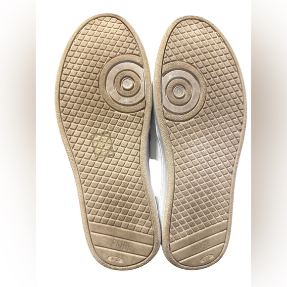 Paige Remy Sneakers Womens Size 8 White/Black
Walking Shoes Comfortable - Picture 5 of 5